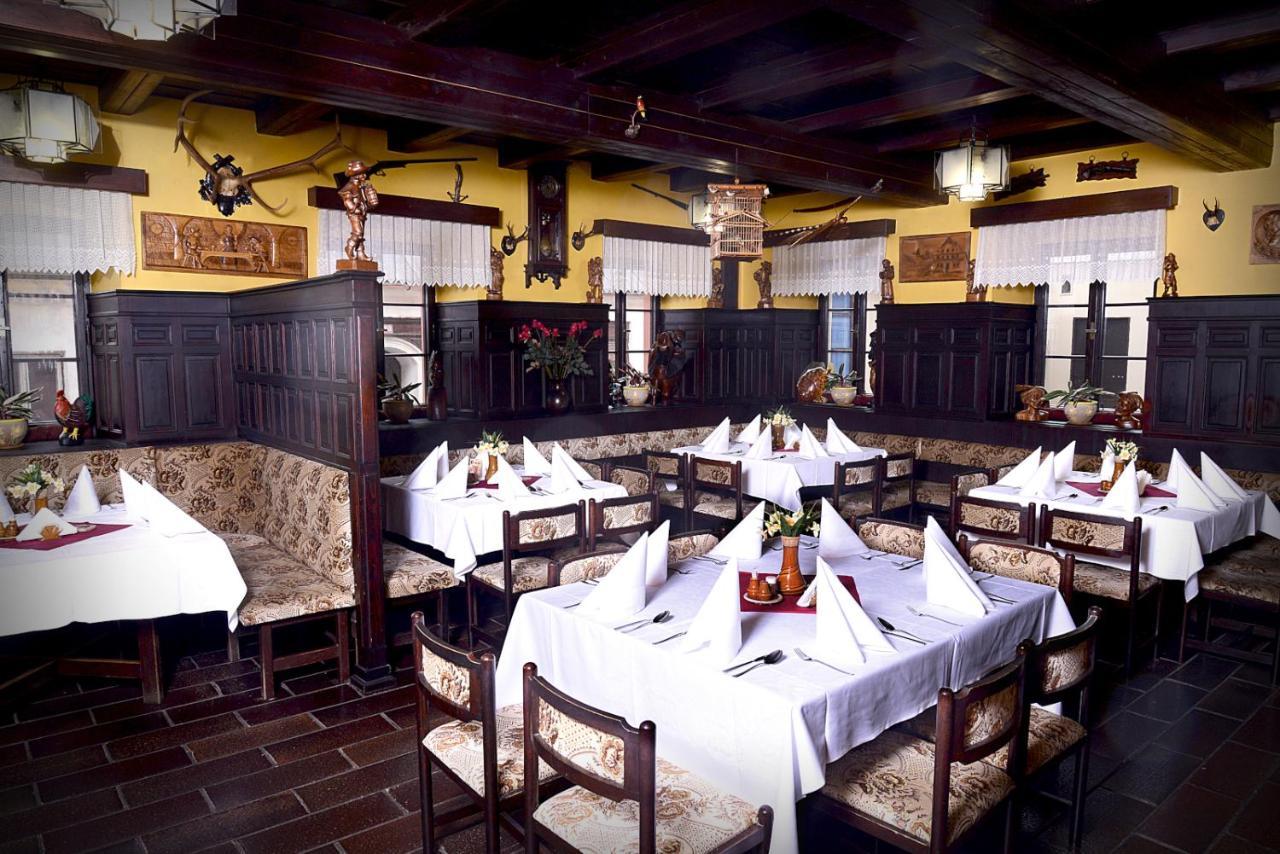 Králíky Hotel Zlata Labut מראה חיצוני תמונה