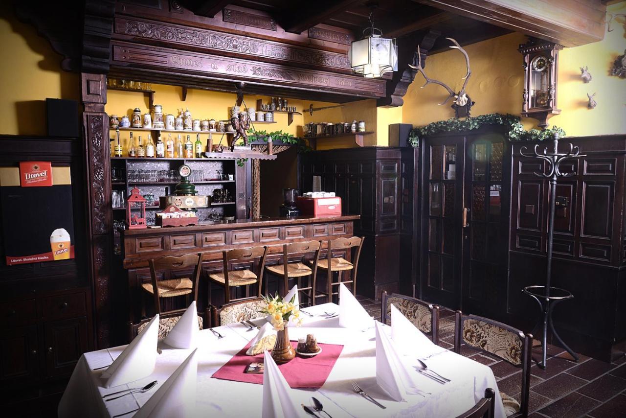 Králíky Hotel Zlata Labut מראה חיצוני תמונה