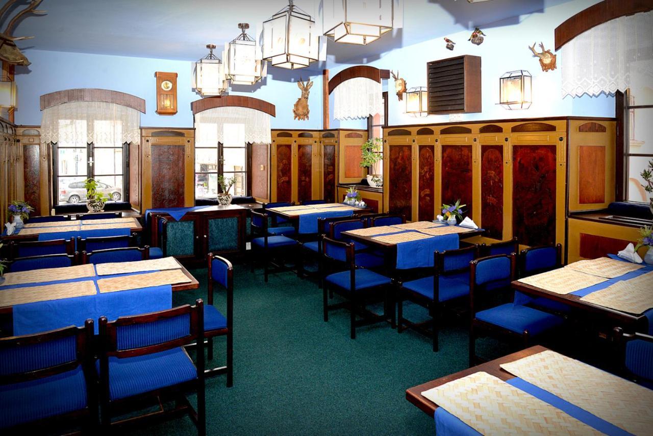 Králíky Hotel Zlata Labut מראה חיצוני תמונה